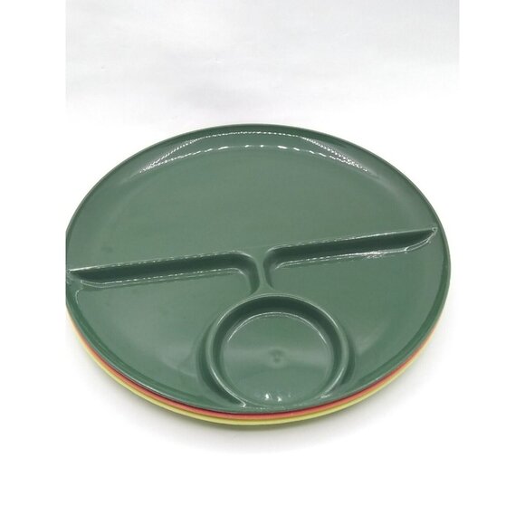 Vtg.Set USA 4 Avocado Lime Orange Gray Plastic Sectional Picnic Plates 9.5" READ - Picture 4 of 12